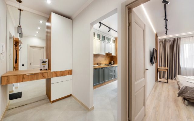Na Pervomajskoj 70/66 SutkiRu Flat