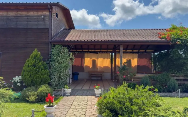 Курортный отель Карат