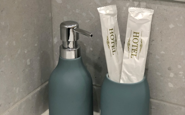 Апартаменты Озеро возле Аэропорта на 2 Гостя