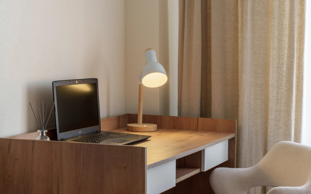 Апартаменты трехкомнатные с Эко-дизайном и видом на Центральную набережную