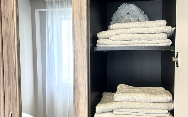 S Potryasayuschim Vidom na Gorod Flat