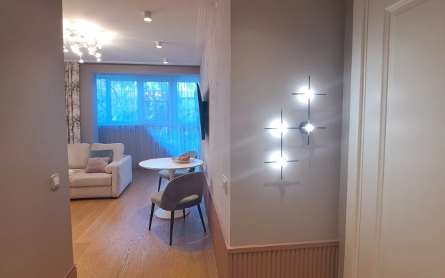 V Tsentre Sochi U Morya Apartment