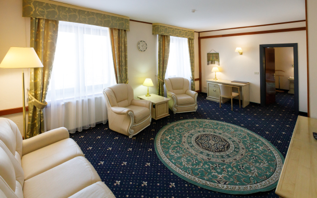 Tygyn Darkhan Hotel