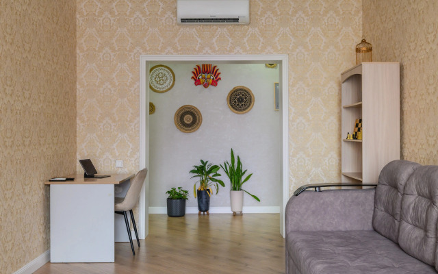 3-Komnatnaya v Tsentre Goroda Flat