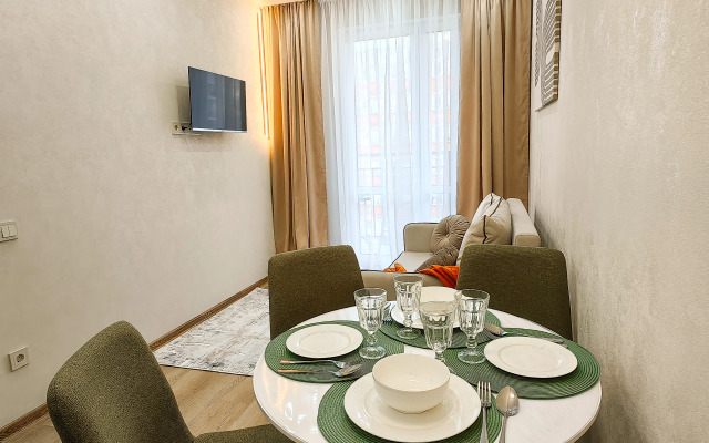 S Vidom Na Les I Naberezhnoy U Doma Flat