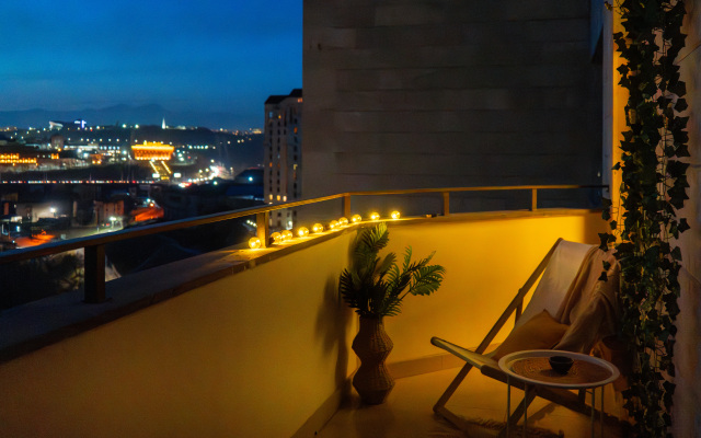 KeyGo #0047, 1 Bedroom, Next To English Park Apartments