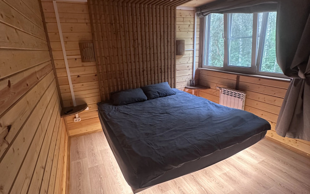 Частный дом Лешего в самом центре леса