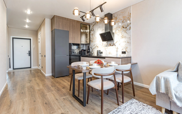 Na Ulitse Tole Bi, 28/1 Flat