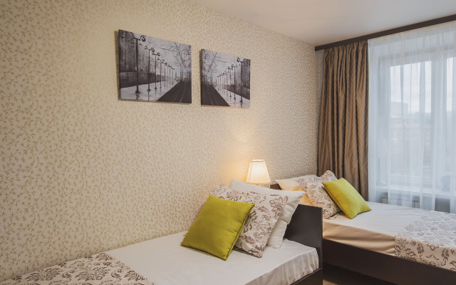 GM ryadom s Ekspocentrom i Belym domom Apartments