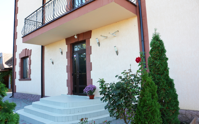 Volshebnyij Kraj Guest house