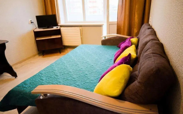 Na Ulitse Stepana Kuvykina, 8 Flat