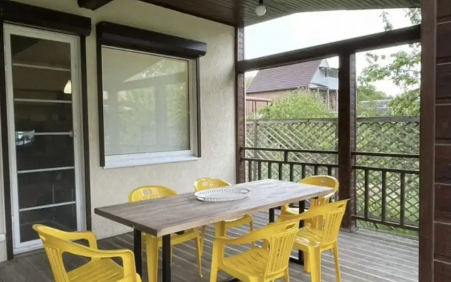 Vozle Kiparisovogo Ozera V Sukko Private house