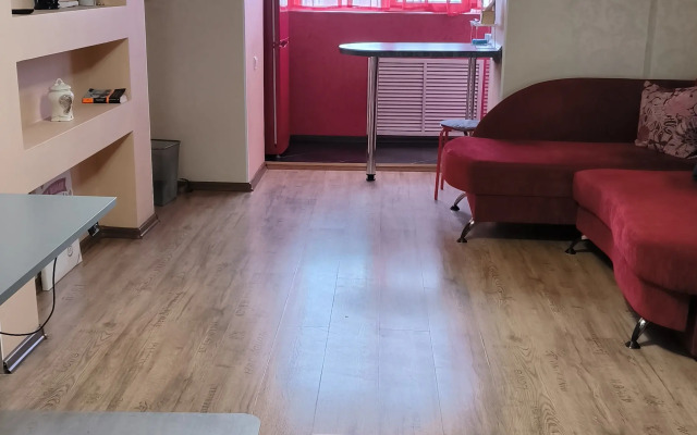 Квартира Стильная дизайнерская с отдельной спальней