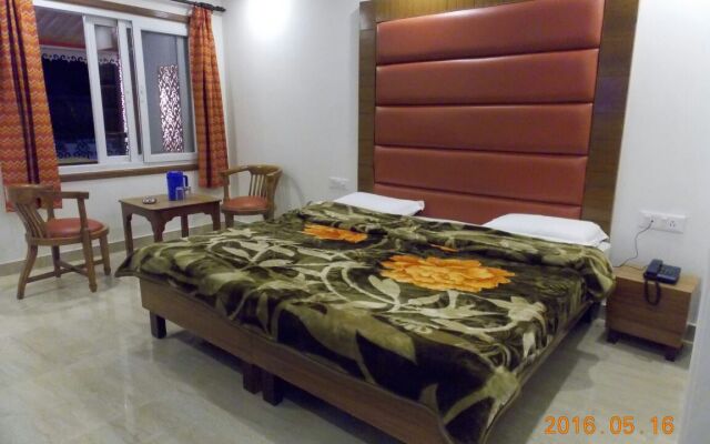 Clarks Hotel