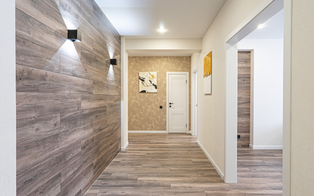 Kazanskij priem Trekhkomnatnye uiutnye Bokho Okolo Mega Moll Apartments