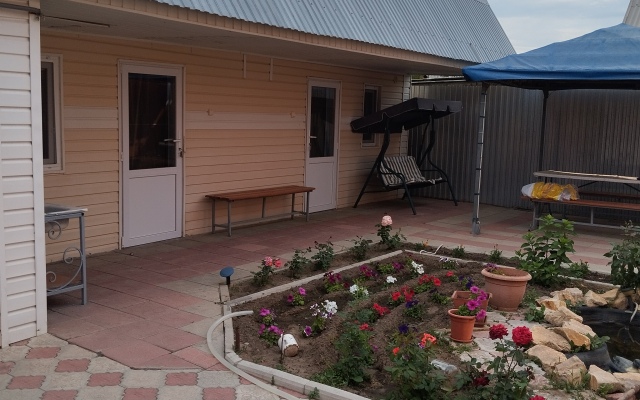 Druzhba 28 Guest House