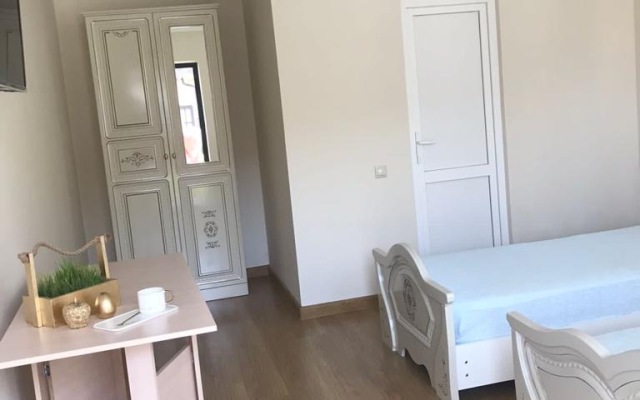 Gostevoy Dom Kia Guest Home