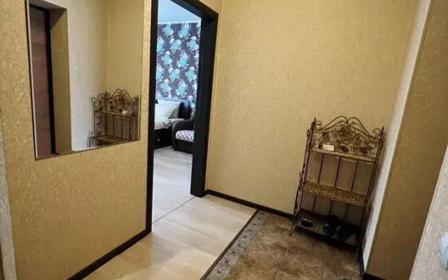 Квартира на Быстринской 10