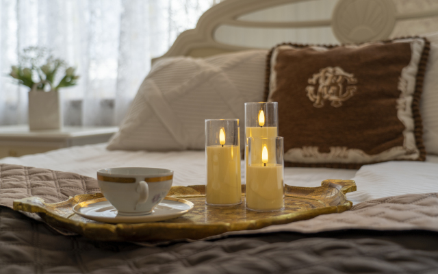 Naprotiv Kremlya Flat