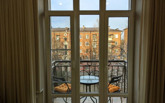 Uyutnaya V Samom Tsentre Goroda Flat