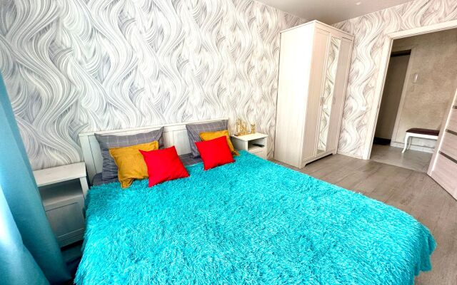 Yevro 3-Kh Komnatnye Apartamenty Na Sheremetyevskoy 10k5 Apartments