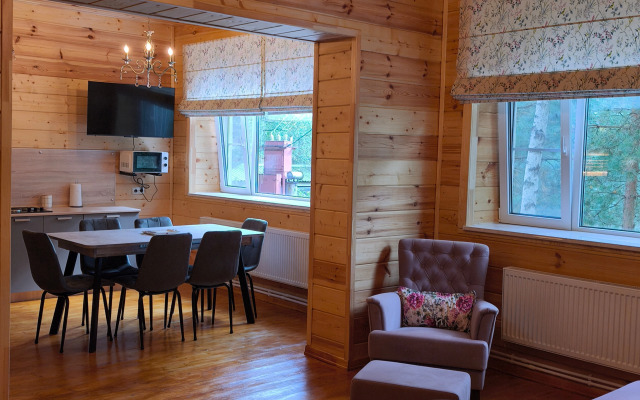 Частный дом Дом для семьи и небольшой компании