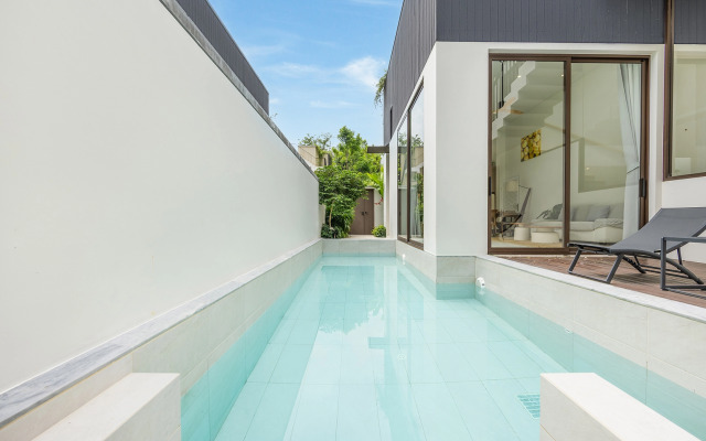 Qabalah 2BR Villa, Pool & Rooftop near Bangtao Villa