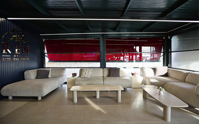 Отель Ren Business