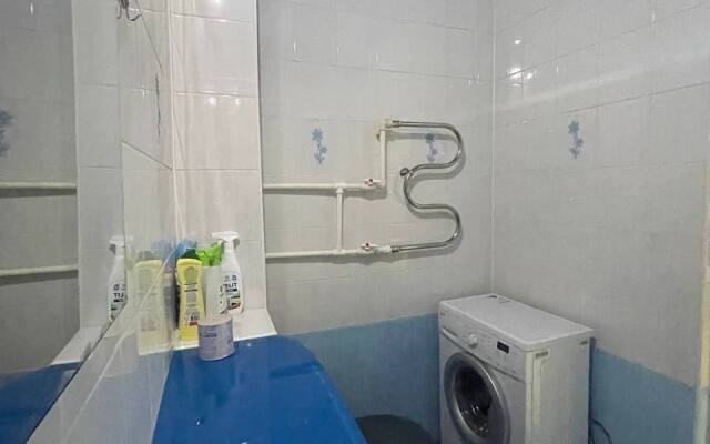 1 komnatnaya kvartira ryadom s aeroportom g.Yakutsk Flat