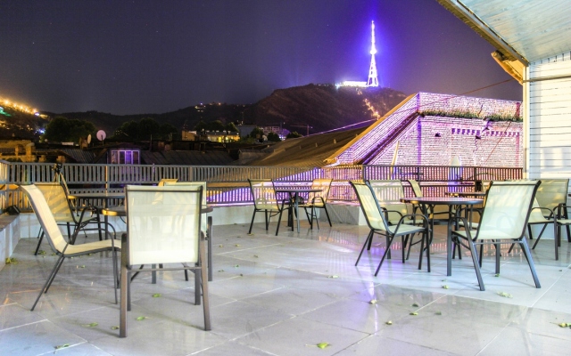 New Palace Shardeni Hotel