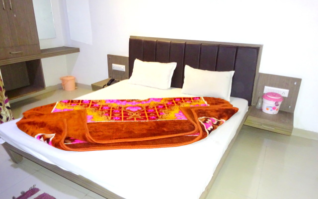 Отель Moonlight by sky stays