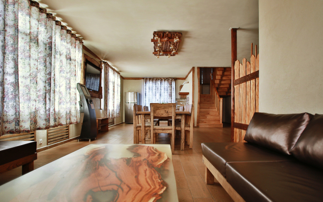 Гостевой дом Коттедж на Полевой