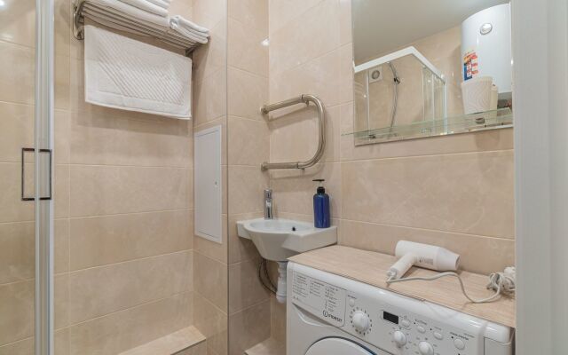 Odnokomnatnye Trekhmestnye Na Mikhaylovskaya 51 Apartments