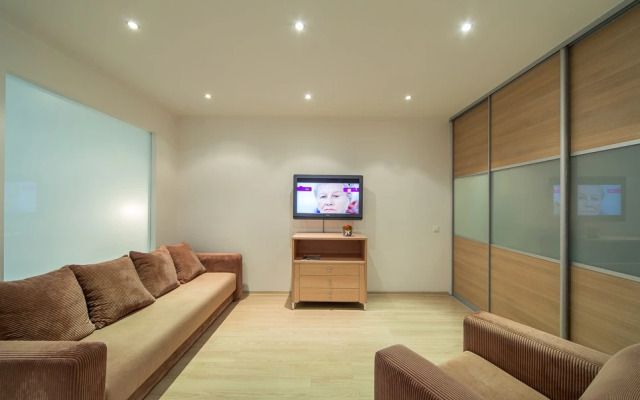 Квартира от компании Хоум Отель на Коростелевых  117