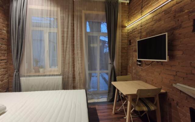 Three Narzana 3 Apartments