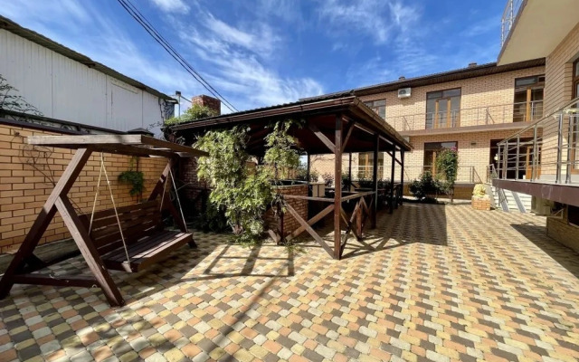Giatsint Hotel