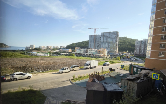 Studiya ryadom s morem Flat