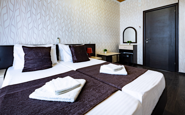 Kipr Guest House