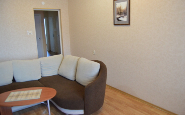 Uyut Flat 2