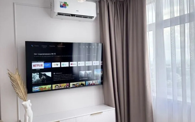Na Oktyabryskom Prospekte 30B Flat