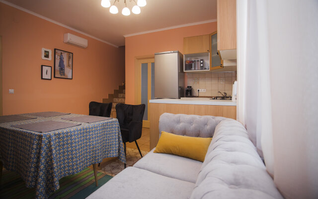 Rozovy Gk Topolya Guest House