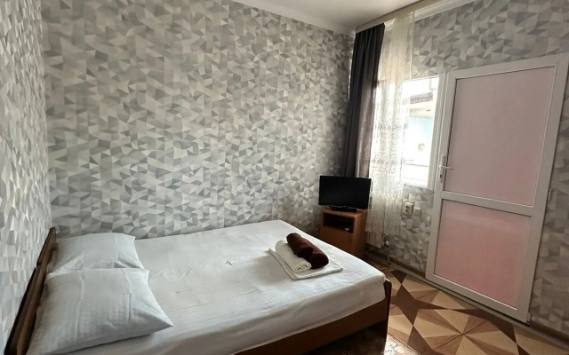 Adrianna Guest House