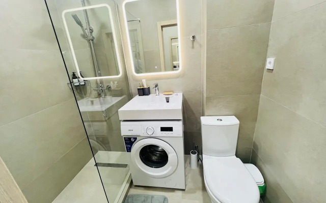 Svetlaya Studiya S Kukhney V Apart-Komplekse S Basseynom Apartments