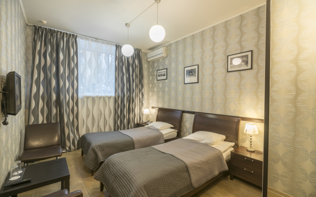 Persona Mini-Hotel