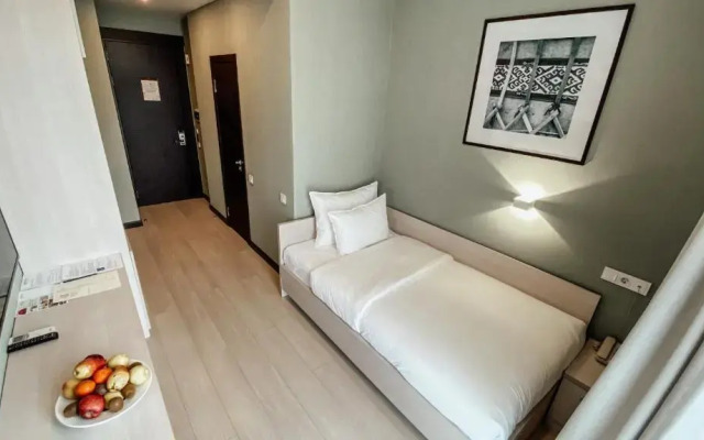 Resident City Hotel