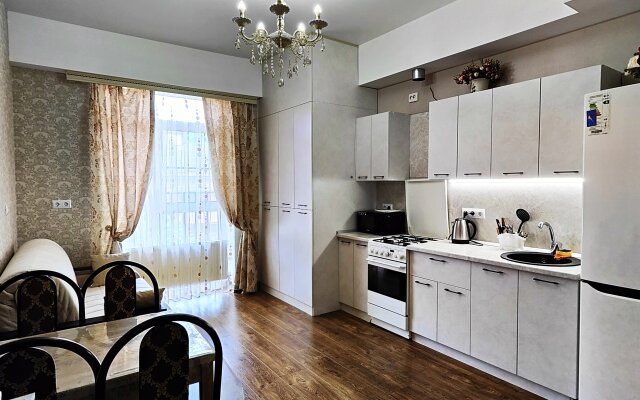 Dekabristov 36/1 Apartments № 4