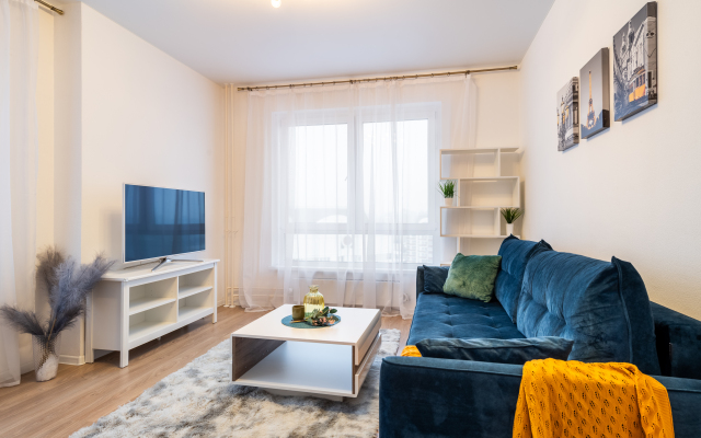 Raznotsvetnoe Drazhe Flat