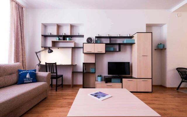 Апартаменты "5 минут до Невского"