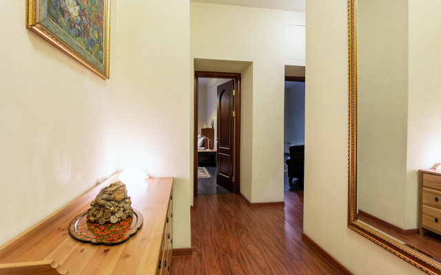1912 na Respektabelnoy Petrogradke Apartment