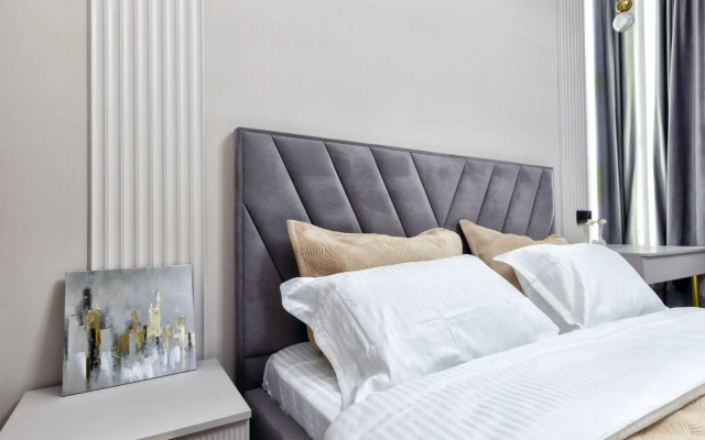 Vozle Khan-Shatyra i Mega Silkway Apartments